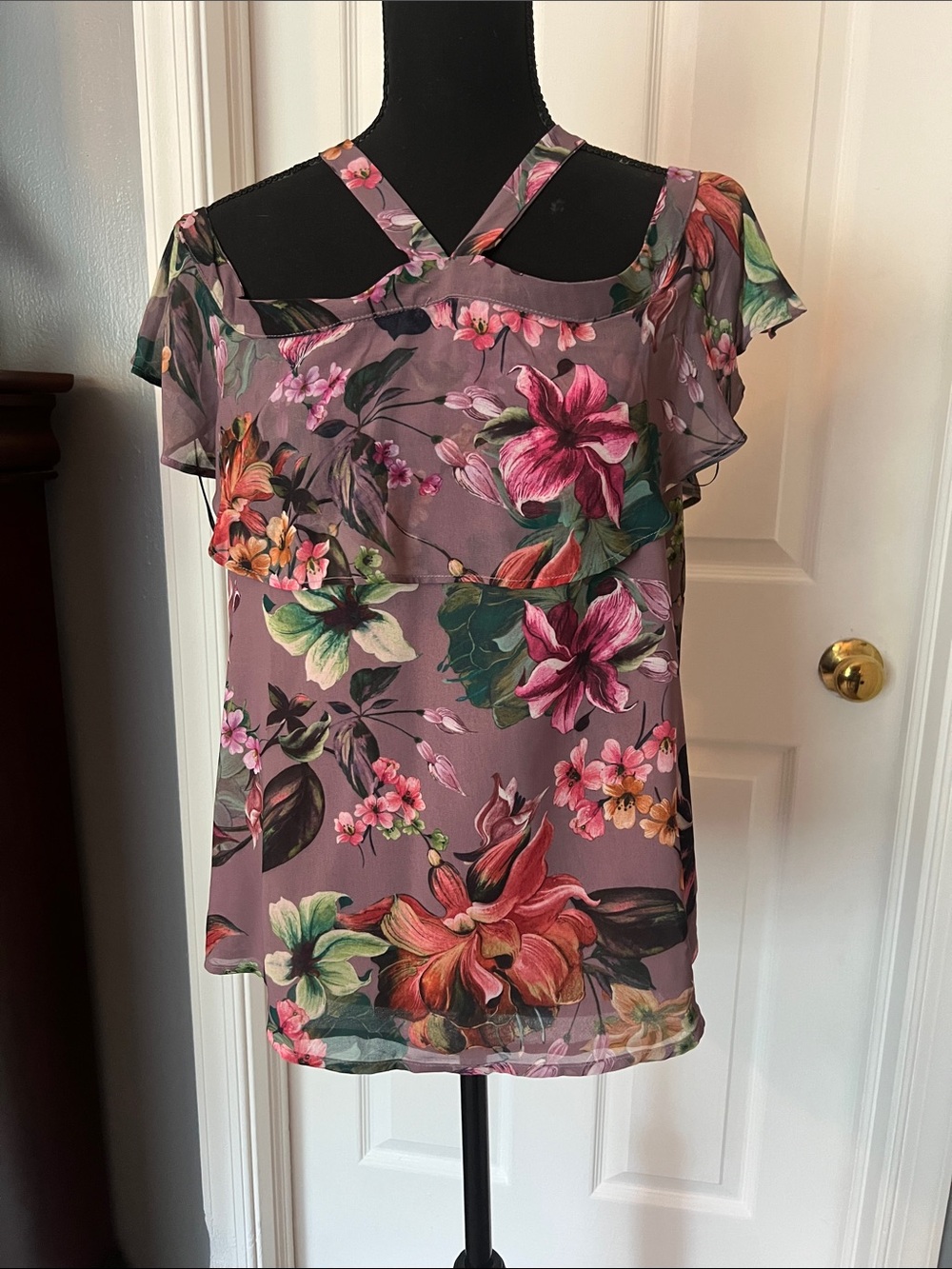 Sweet Pea by Stacy Frati Mauve Floral Cold-Shoulder Blouse